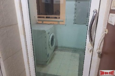 3 bedrooms Apartment in Bangkok, Thailand No. 96812 8