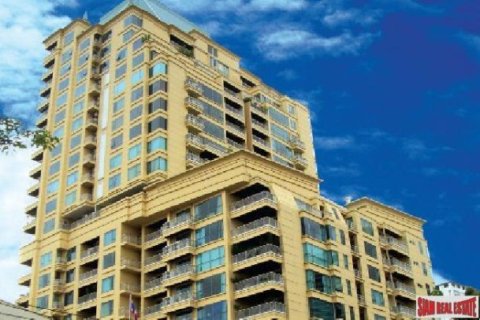 3 bedrooms Apartment in Bangkok, Thailand No. 96812 1