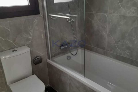 2 bedrooms Apartment in Limassol, Cyprus No. 79153 6