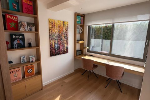 4 bedrooms Maisonette in Voula, Greece No. 117579 10