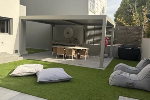 4 bedrooms Maisonette in Voula, Greece No. 117579 1