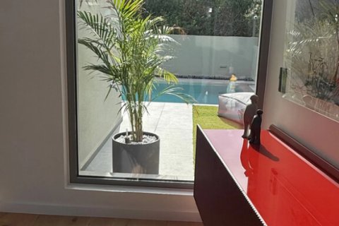 4 bedrooms Maisonette in Voula, Greece No. 117579 7