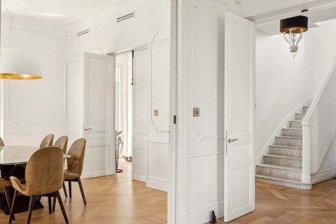 5 bedrooms House in Antibes, France No. 68039 8