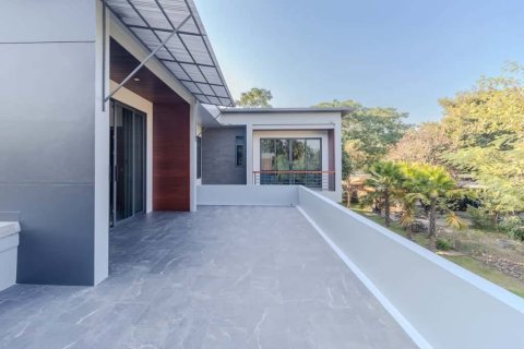3 bedrooms House in Chiang Mai, Thailand No. 98167 8
