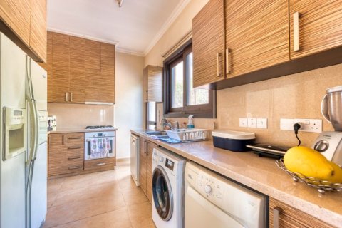 4 bedrooms Villa in Anglisides, Cyprus No. 36688 10