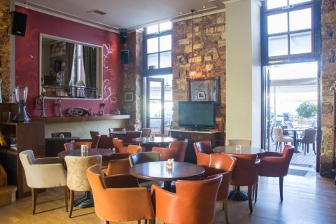 Отель, гостиница с 33 комнатами в Эвбея, Греция №58096 12