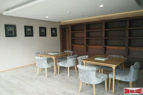 3 bedrooms Apartment in Bangkok, Thailand No. 96850 13