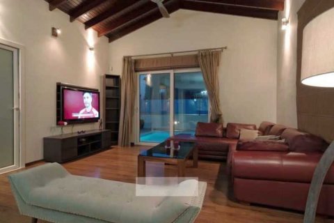 6 bedrooms House in Paphos, Cyprus No. 84333 7