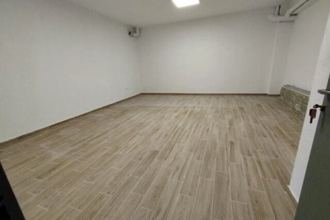 4 bedrooms Duplex in Polichni, Greece No. 108395 17