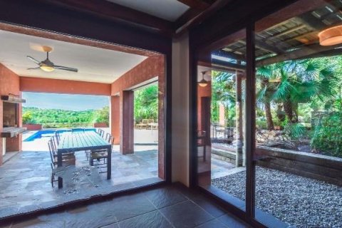 5 bedrooms Properties in Van Hung, Vietnam No. 25153 1