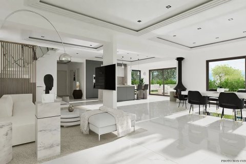 5 bedrooms House in Grasse, France No. 81631 4