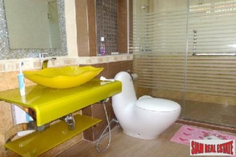 3 bedrooms House in Pattaya, Thailand No. 96473 11