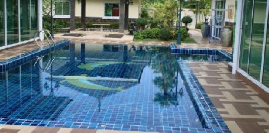 3 bedrooms House in Pattaya, Thailand No. 96473