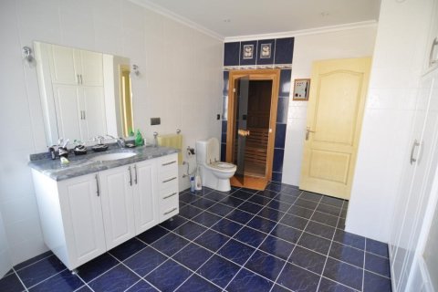 8 rooms Villa in Chau Lang, Vietnam No. 21173 16