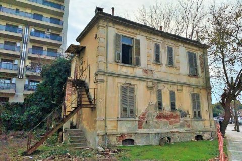 300m² Building in Thessaloniki, Greece No. 57722 3