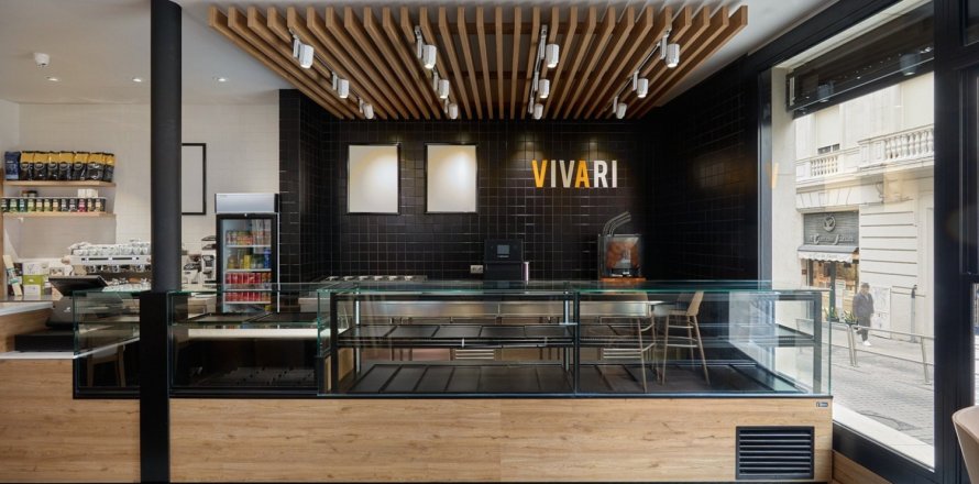 5 bedrooms Commercial property in Barcelona, Spain No. 25155