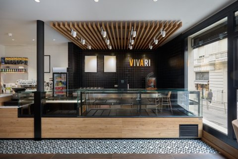 5 dormitorios Commercial property en Barcelona, Spain No. 25155