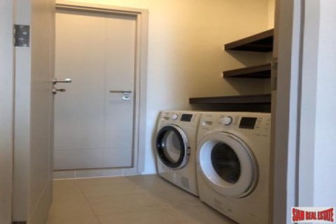 3 bedrooms Apartment in Bangkok, Thailand No. 96008 13