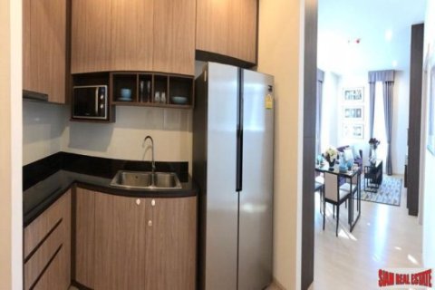 3 bedrooms Apartment in Bangkok, Thailand No. 96008 11