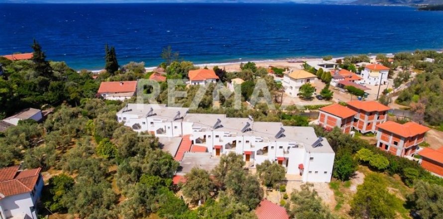 3 bedrooms Hotel in Magnesia, Greece No. 28026