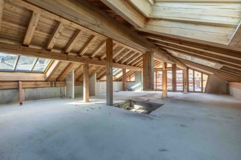 6 bedrooms House in Les Allues, France No. 99665 6