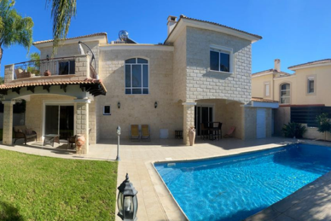 3 bedrooms House in Agios Tychonas, Cyprus No. 72824 1