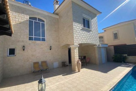 3 bedrooms House in Agios Tychonas, Cyprus No. 72824 11