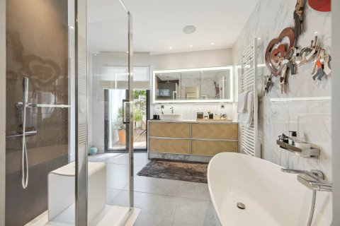 4 chambres House à Cannes, France No. 99795 6