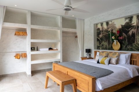 4 bedrooms Villa in Layan Beach, Thailand No. 97301 11