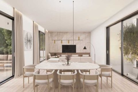 4 bedrooms House in Strovolos, Cyprus No. 73052 2