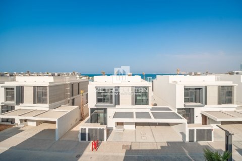 5 dormitorios Villa en Al Marjan Island, UAE No. 119378