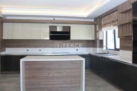 4 bedrooms Apartment in Quang Ngai, Vietnam No. 11731 10