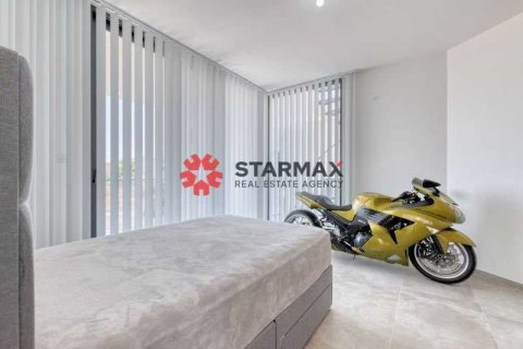 4 dormitorios House en Aradippou, Cyprus No. 82443 14