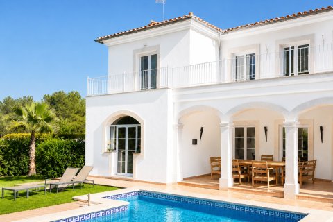5 bedrooms Villa in Santa Ponsa, Spain No. 127769