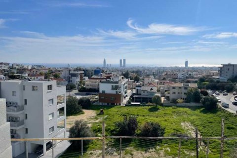2 dormitorios Penthouse en Agios Athanasios, Cyprus No. 78405 3