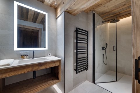 4 chambres Appartement à Val-d'Isère, France No. 99406 9