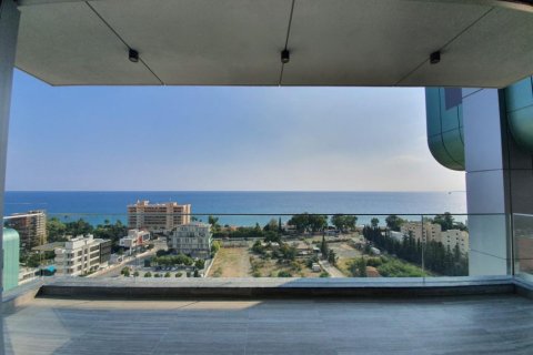 3 bedrooms Apartment in Limassol, Cyprus No. 106393 9