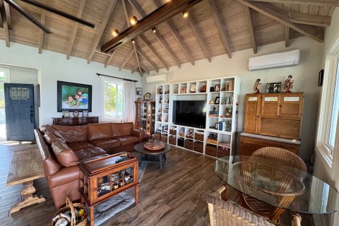 3 bedrooms Villa in Willikies, Antigua and Barbuda No. 77094 9