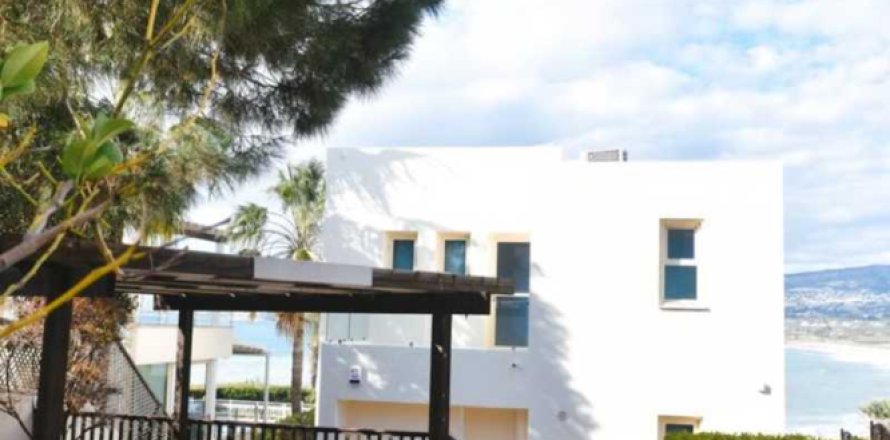 Вилла с 5 спальнями в Киссонерга, Кипр №74865