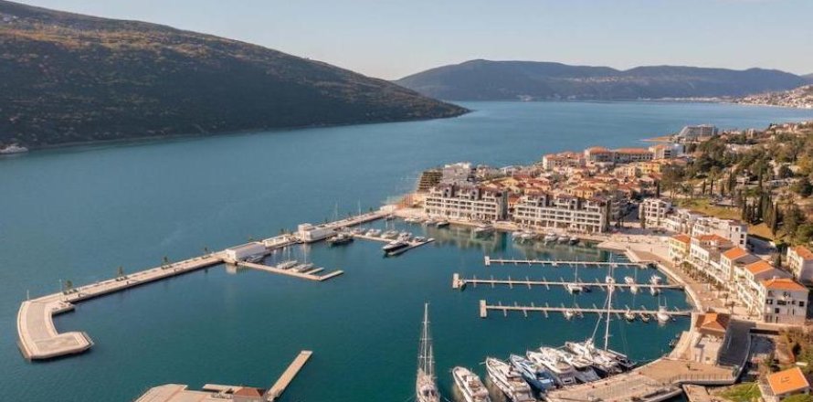 1 bedroom Apartment in Herceg Novi, Montenegro No. 84669