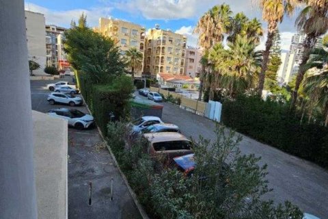 3 bedrooms Apartment in Limassol, Cyprus No. 80957 14