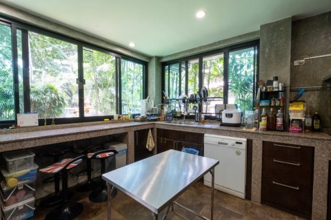 5 bedrooms House in Chiang Mai, Thailand No. 97781 12