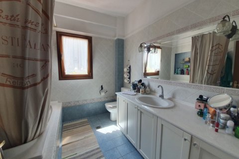 5 bedrooms House in Thessaloniki, Greece No. 107396 15