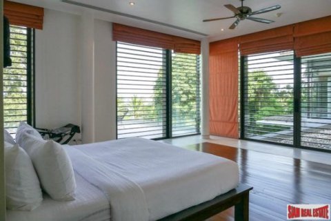 4 bedrooms Villa in Phuket, Thailand No. 95744 12