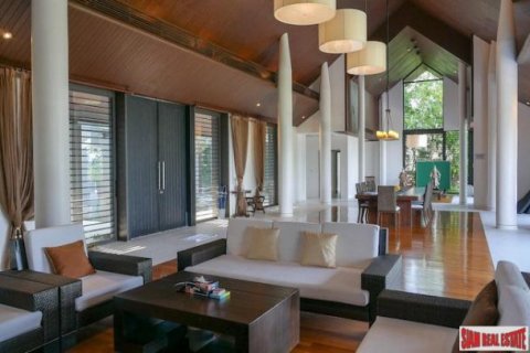 4 bedrooms Villa in Phuket, Thailand No. 95744 8