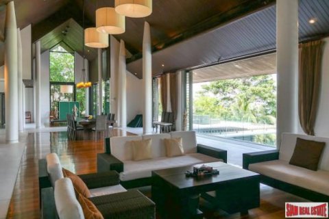 4 bedrooms Villa in Phuket, Thailand No. 95744 5