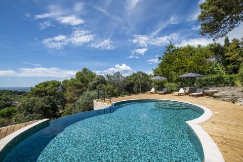 5 chambres House à Nice, France No. 67403 1