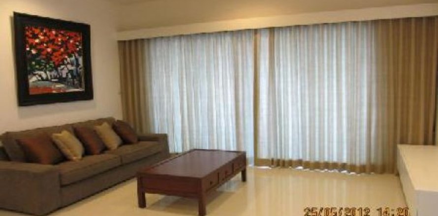 2 bedrooms Apartment in Bangkok, Thailand No. 95665