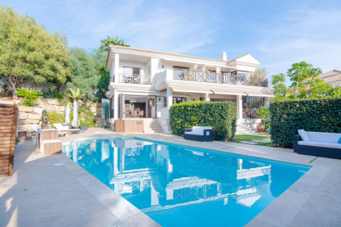 5 bedrooms Villa in Thuan Nam, Vietnam No. 109848 1