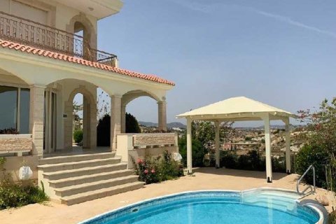 Дом с 5 спальнями в Агиос Тихонас, Кипр №42844 1